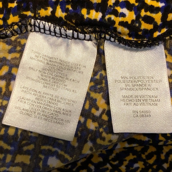 Jones Wear  Stretchy Skirt  Size XL Elastic Waist Flowy Unlined Midi Colorfully - Picture 6 of 7